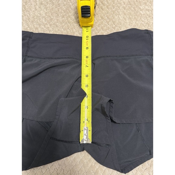 Lululemon Speed Up Low-Rise Lined Shorts 2.5 Black Size 4 Athletic Running - Picture 6 of 6
